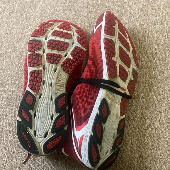 Saucony Athletic Shoes/Running Shoes - Picture 8 of 13